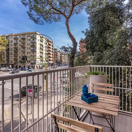 Stasera A Casa Da M.e. Bed and Breakfast Ρώμη
