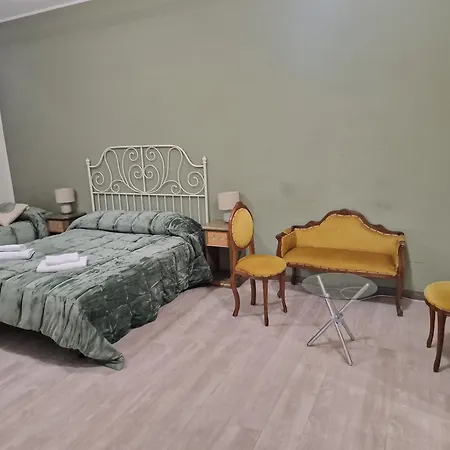 Story 2 Guest house