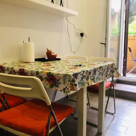 Colibri Apartment *