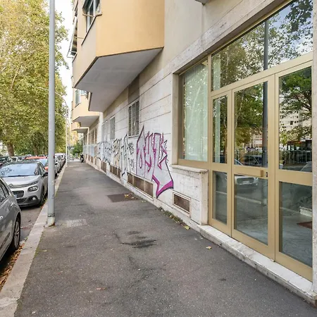 Colombo Penthouse Wi Fi Netflix Ac Guest house Rome