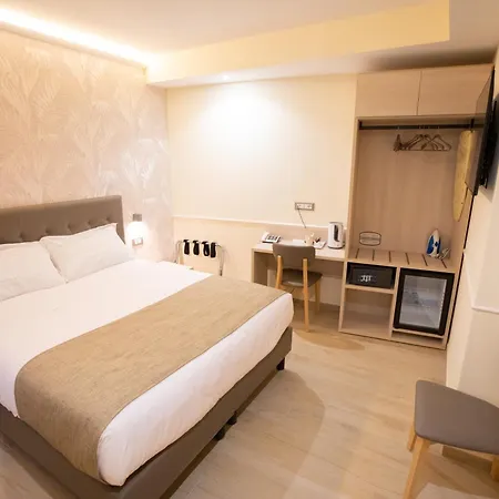 Otel Maximus