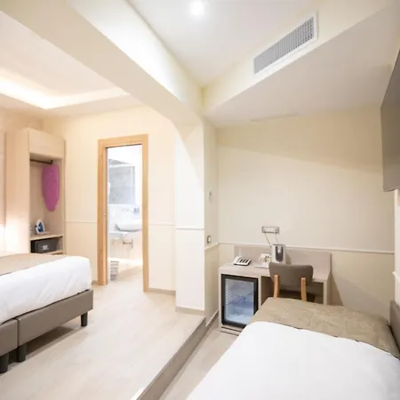 Otel Maximus 3*
