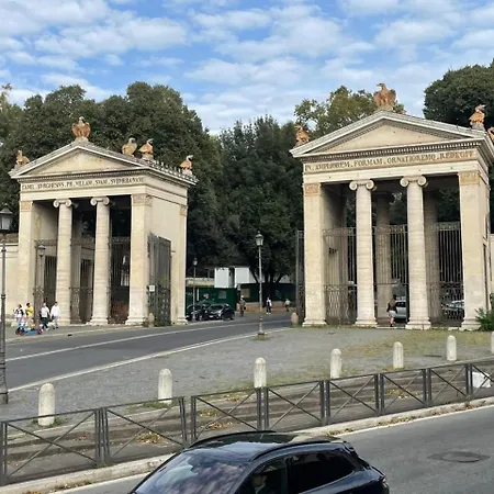 Apartment Center House Colosseo *