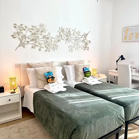 Gemelli-san Pietro-trastevere-casa Con Posto Auto Apartment