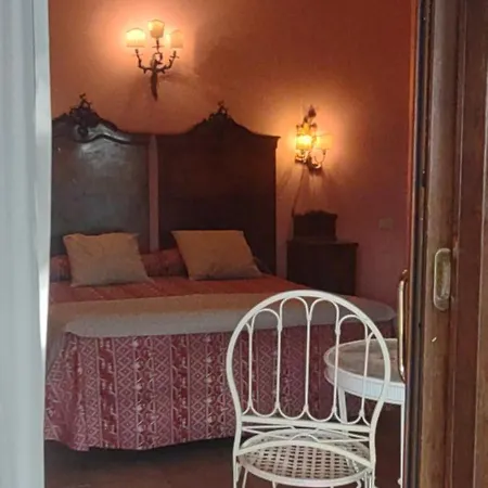 Relais La Canfora Rome