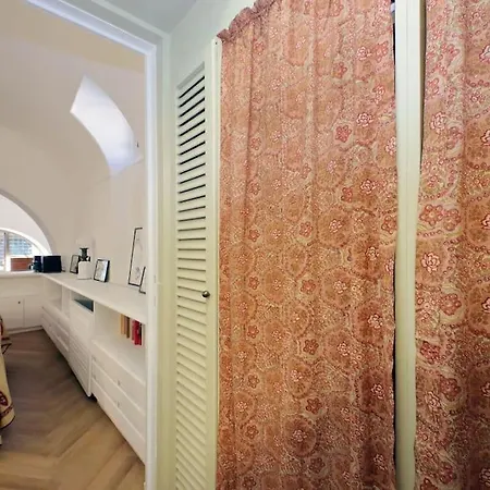 Pantheon With Private Terrace Rzym