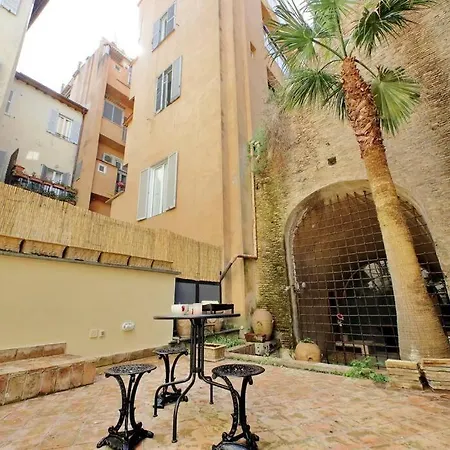 Pantheon With Private Terrace *