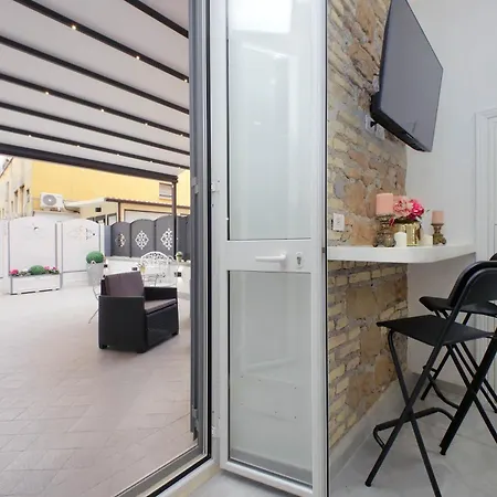 Roman Holiday Suites Rome