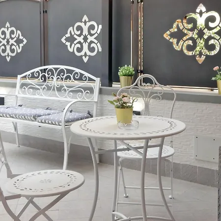Guest house Roman Holiday Suites *
