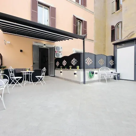 Guest house Roman Holiday Suites