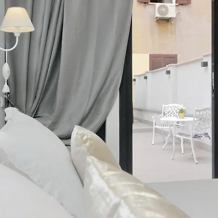 Guest house Roman Holiday Suites *
