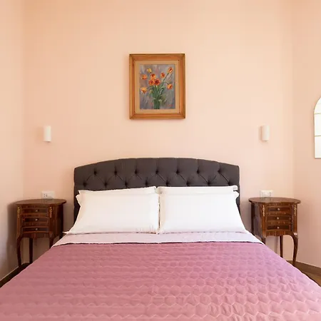 Queen Meg Guest house Rome