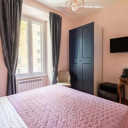 Queen Meg Guest house Rome