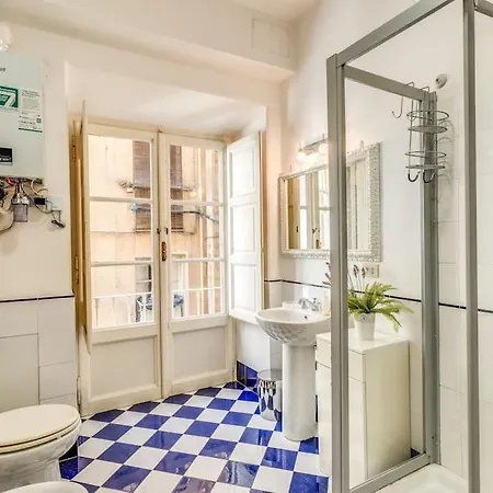 Adorable Flat By Barberini Trevi Fountain * Rome
