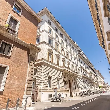 Adorable Flat By Barberini Trevi Fountain *