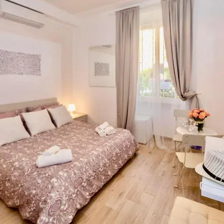 Lovely Nights - Luxury Guest house
