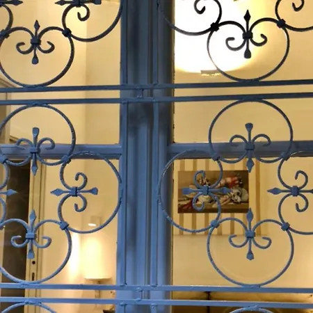 Domus Alfieri Al Colosseo Apartment