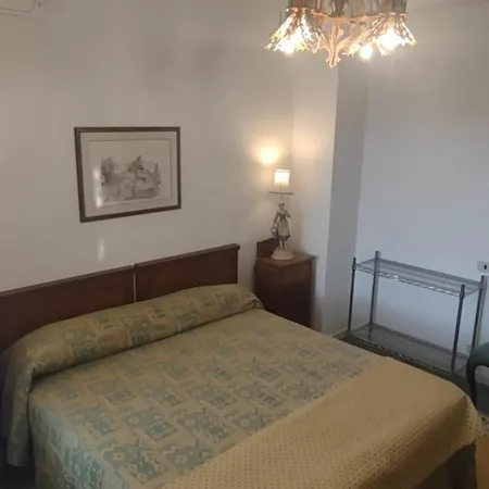 Relais La Canfora Guest house Rome