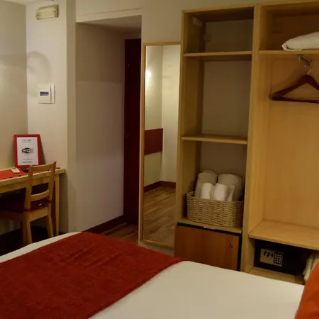 A San Pietro 3* Rome