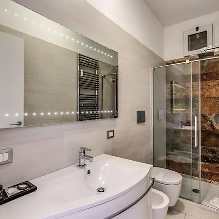 The Roof Luxury Penthouse Corso