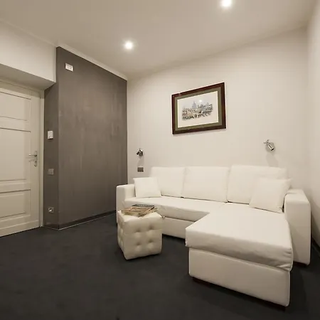 Richmond Hotel 4*