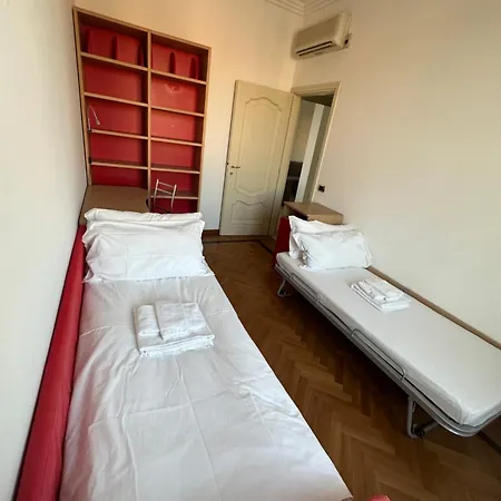 Crispi 2enty At Spanish Steps Appartement Rome