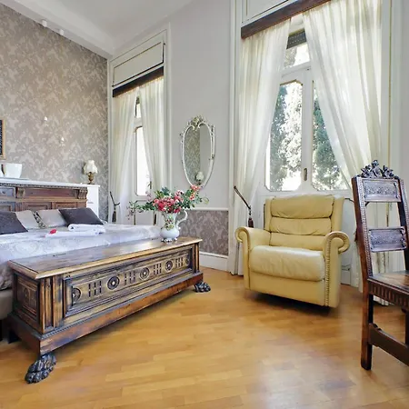 Domus Monami Luxury 2*