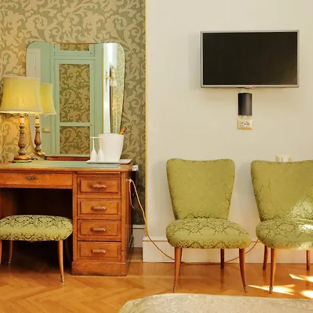 Domus Monami Luxury בית הארחה 2*