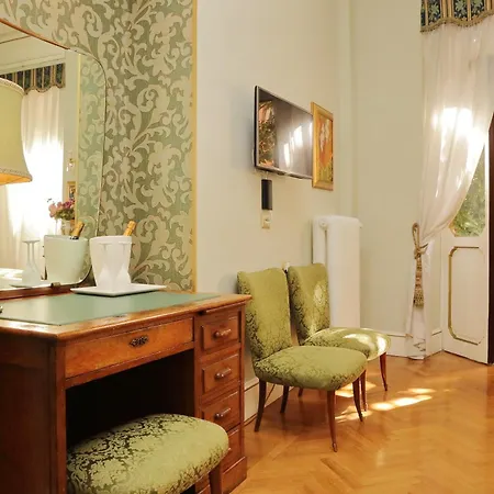 בית הארחה Domus Monami Luxury