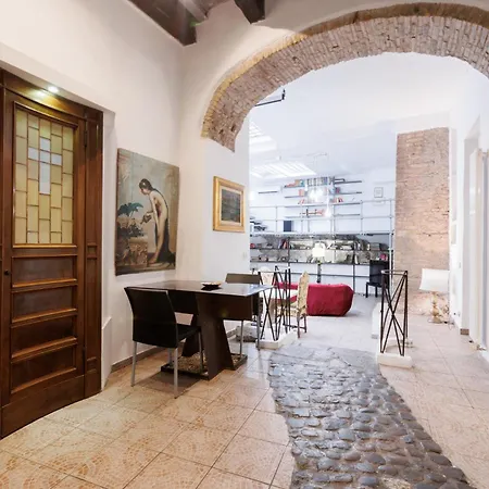 Navona Glamour Apartment