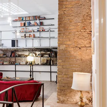 Navona Glamour Apartment *