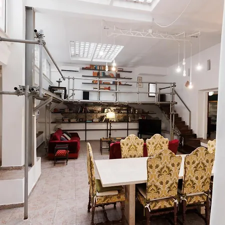 Navona Glamour Apartment *