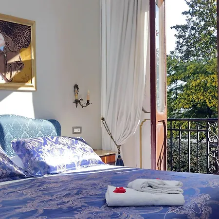 Domus Monami Luxury בית הארחה 2*