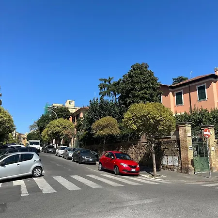 Trastevere Gianicolense Casa Con Giardino Apartment Rome