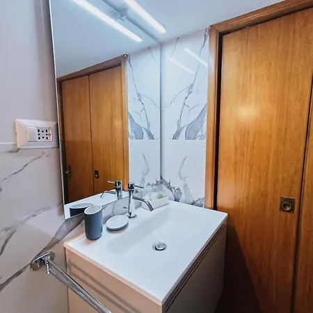 Apartamento Mini Con Balcone A Piazza Del Popolo