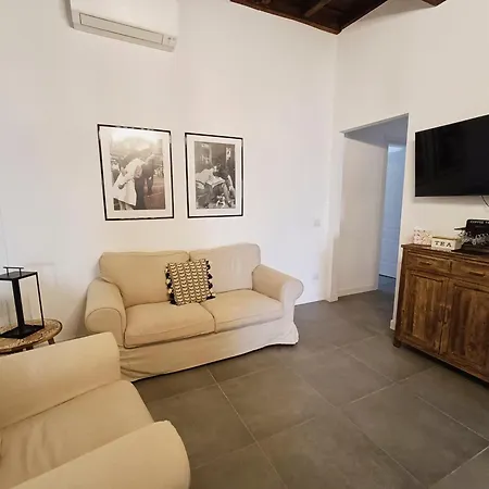 La Tua Casa A Viadelcorso * Rome