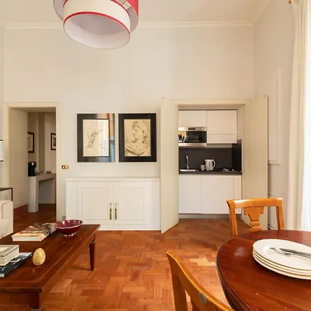 Pantheon Delightful Apartment *