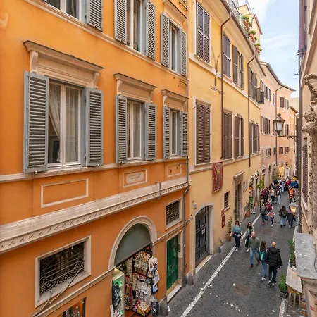 Apartment Pantheon Delightful