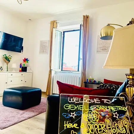 Apartment Gemelli-san Pietro-trastevere-casa Con Posto Auto