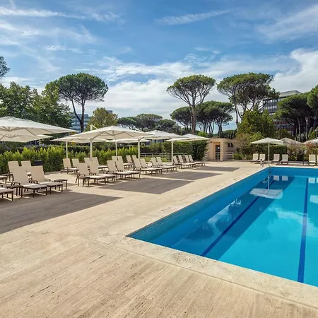 - Eur Parco Dei Medici By Ihg Hotel 4*