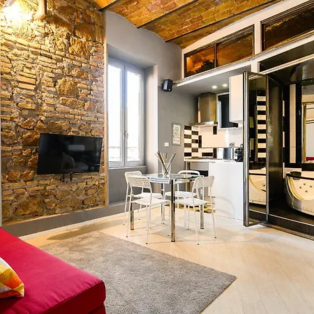 Stylish With Jacuzzi By Ndp Rent Apartment Rome