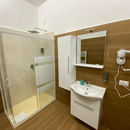 فندق مبيت وإفطار Royal