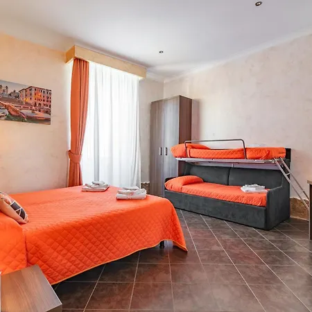 Bed & Breakfast Alis Laura - 150m From Piazza Bologna Metro And 10 Minutes From The Colosseum Řím