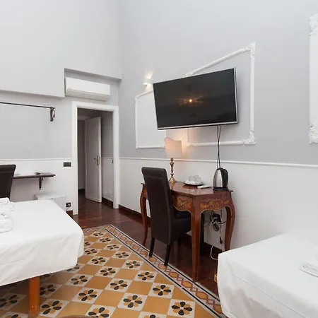 Palazzo Del Duca Piazza Navona Gasthuis 3*