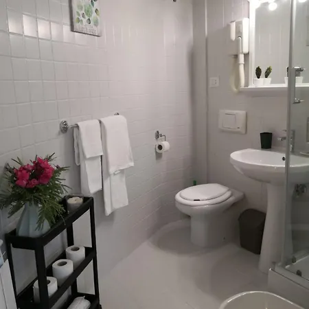 Aurelia City Garden Apartment *