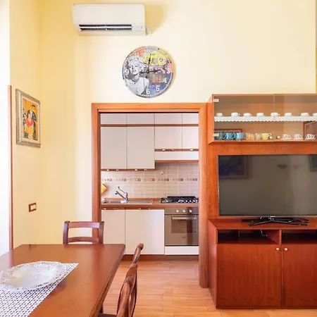 Apartment Casa Angelina Con 3 Da Letto Rome