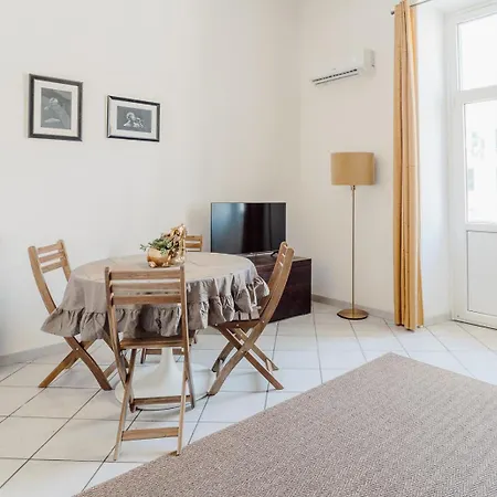 Apartment Valentine's Dream *