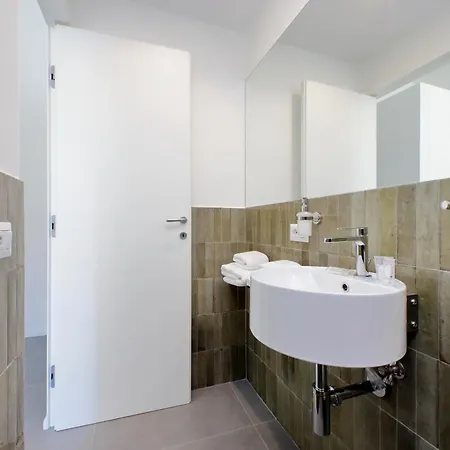 Guest house Youcomehere - Montebello Rome