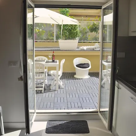 Apartament Maison Romana *