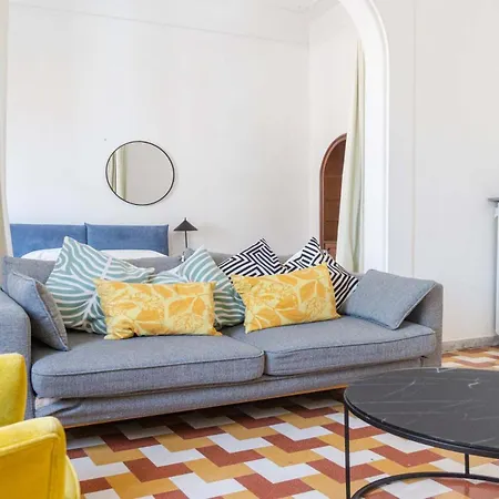 Borghese Large Apartment Rome
